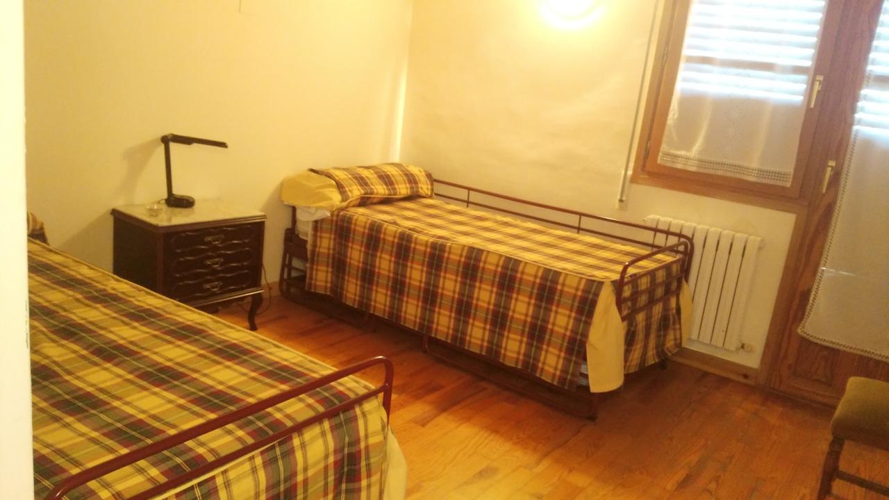 Bilanayur Hotel Alberuela de la Liena Exterior foto